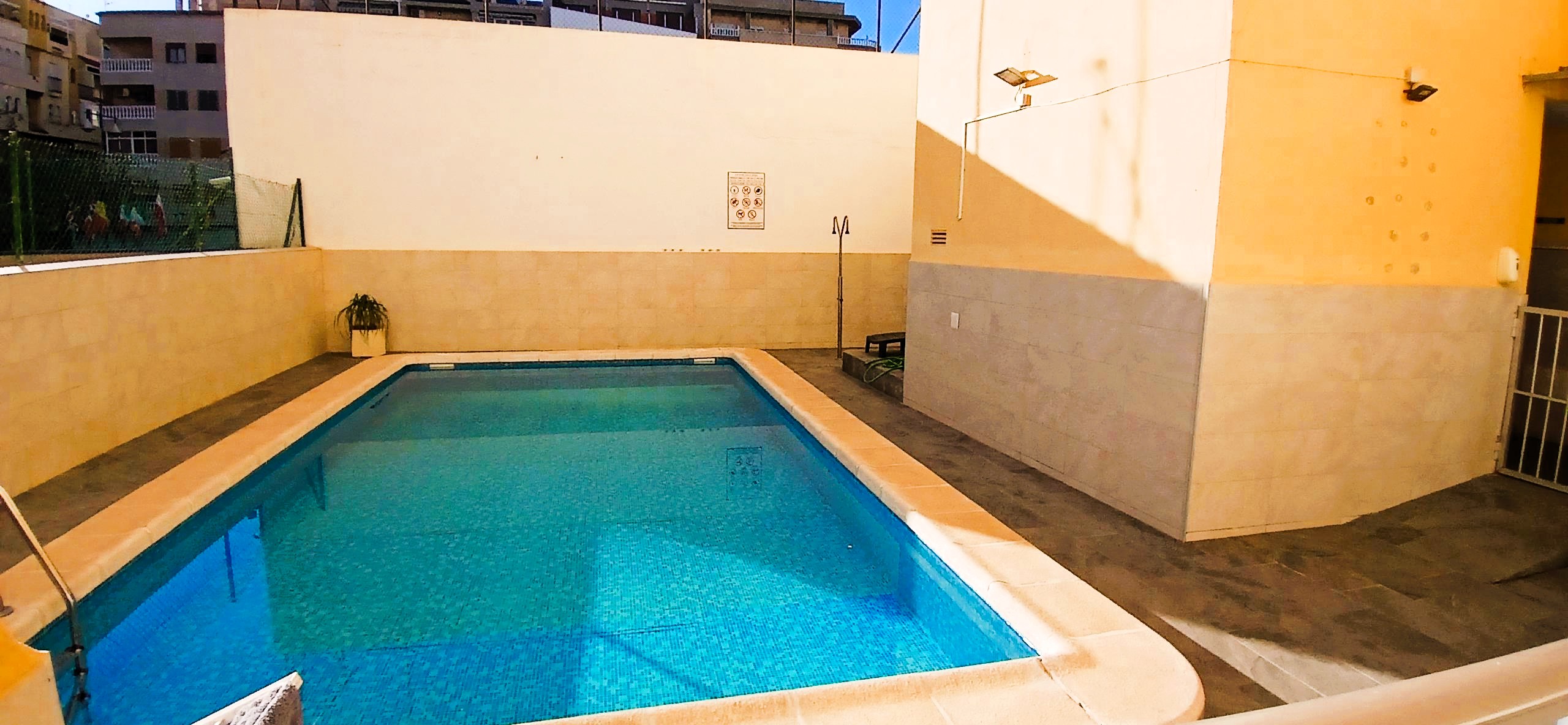 Alquiler_apartamento_2d_1b_con_piscina_