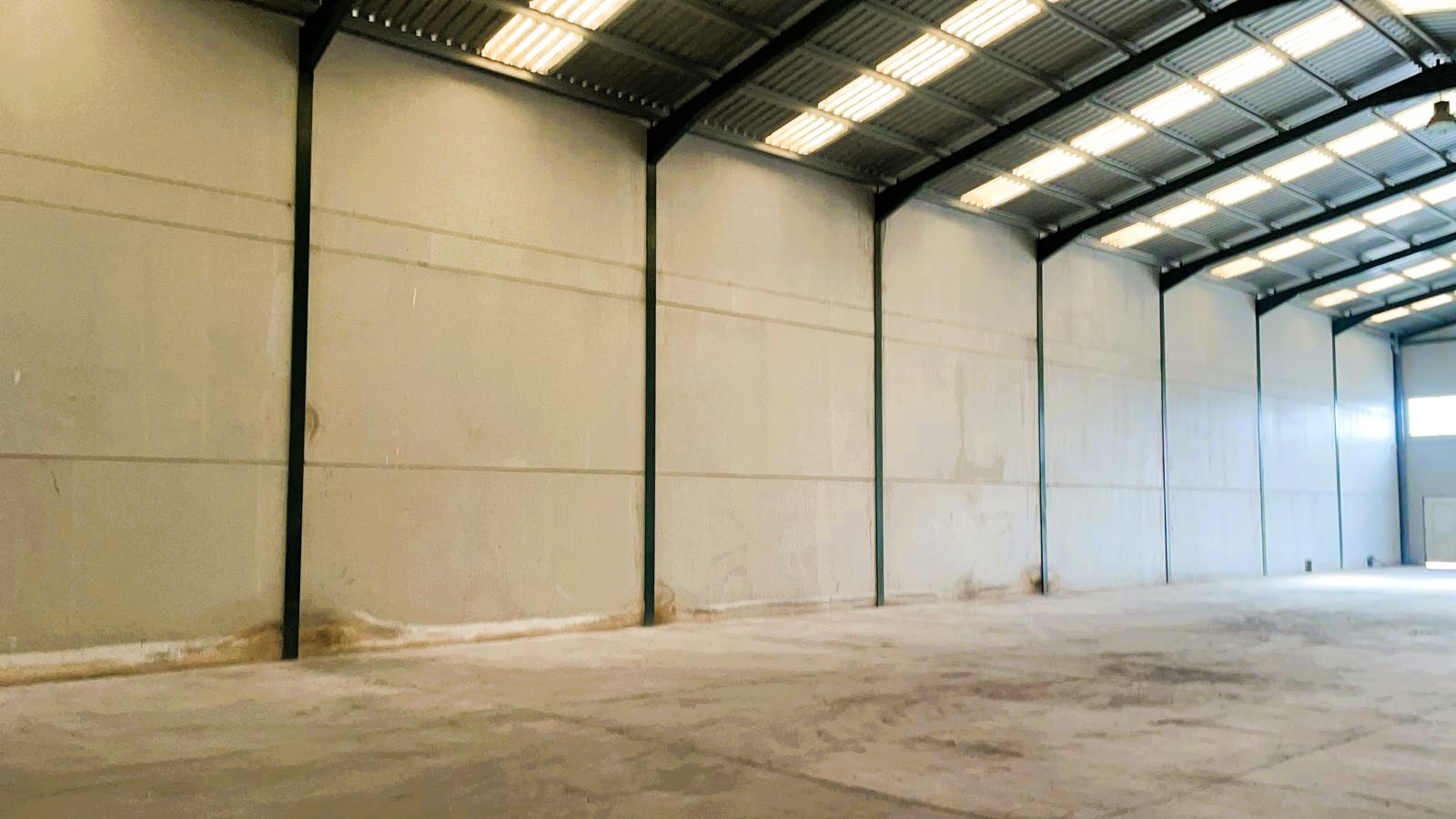 Alquiler_Nave_Polígono_Los_Barrios_Rojales