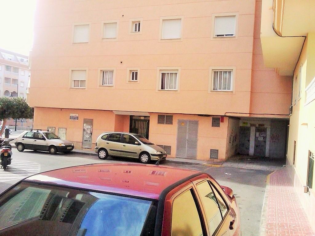 Venta_amplio_plaza_de_garaje_20_m2_Torrevieja