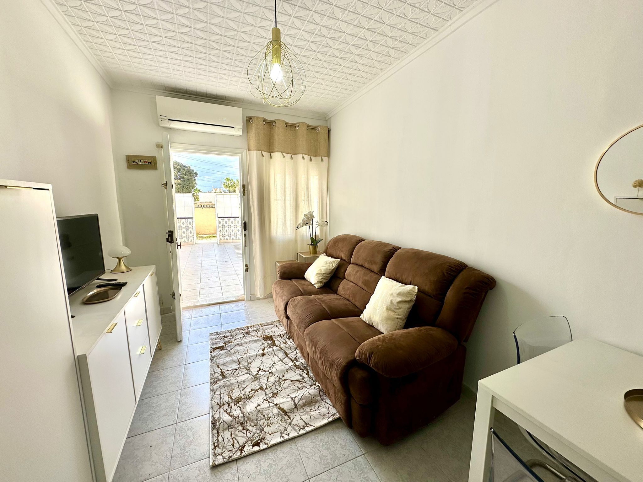 Venta_bungalow_esquina__sin_vecinos_arriba_Torrevieja
