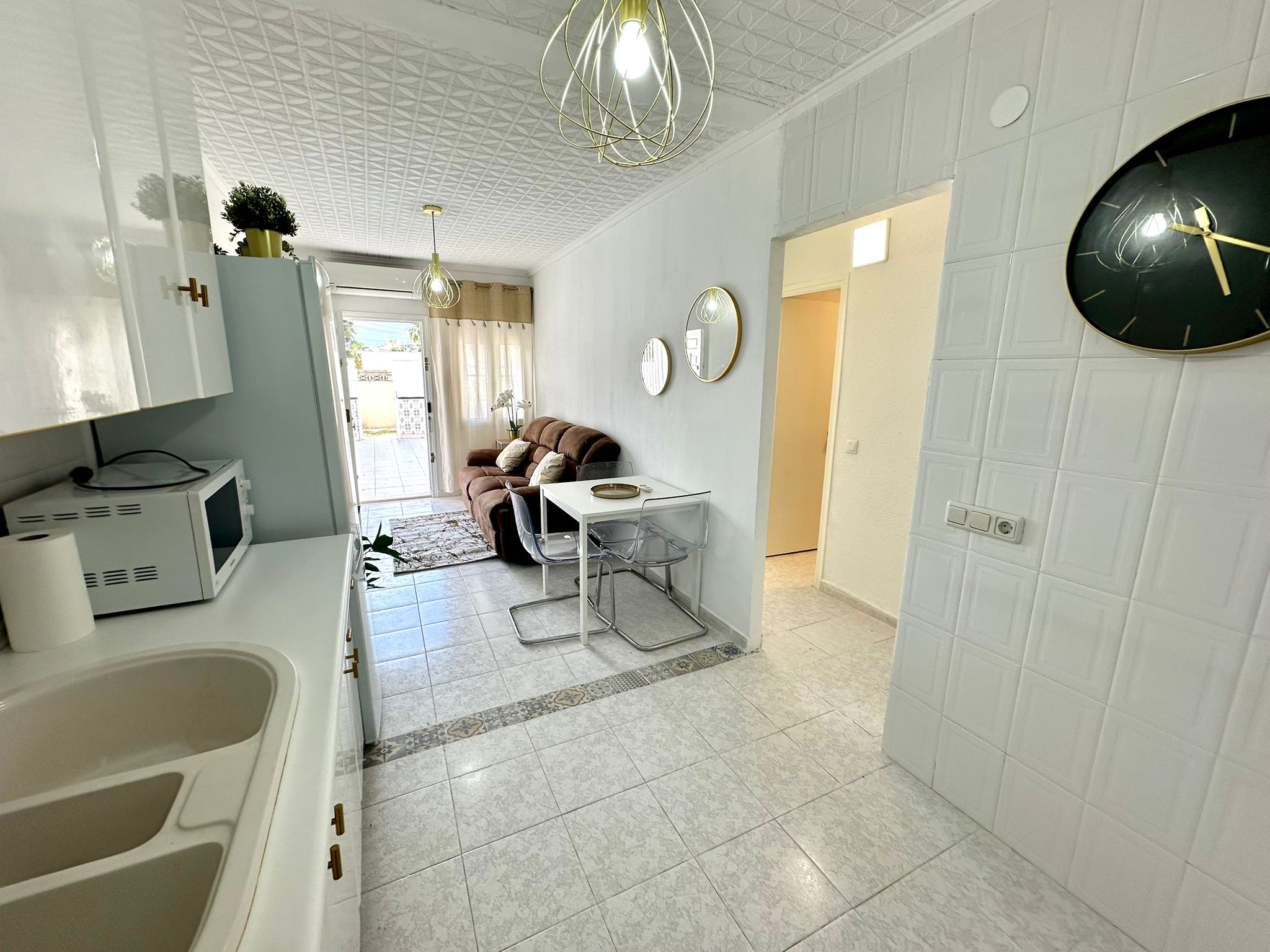 Venta_bungalow_esquina__sin_vecinos_arriba_Torrevieja