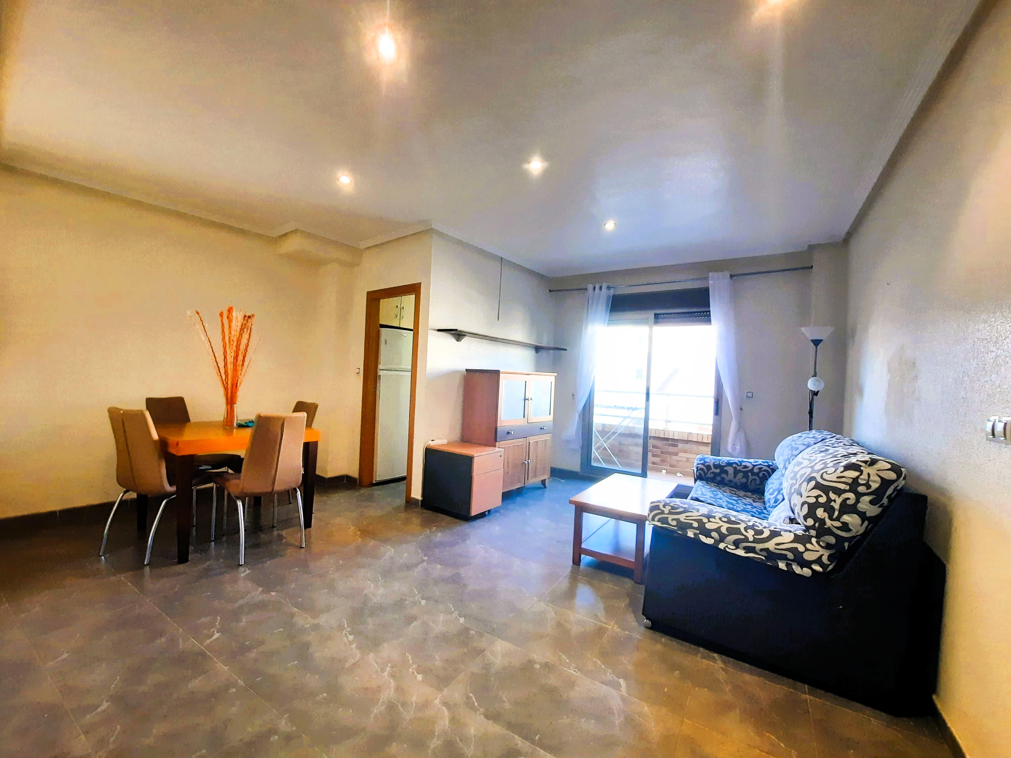 Alquiler_apartamento_2_dormitorios_centro_Torrevieja