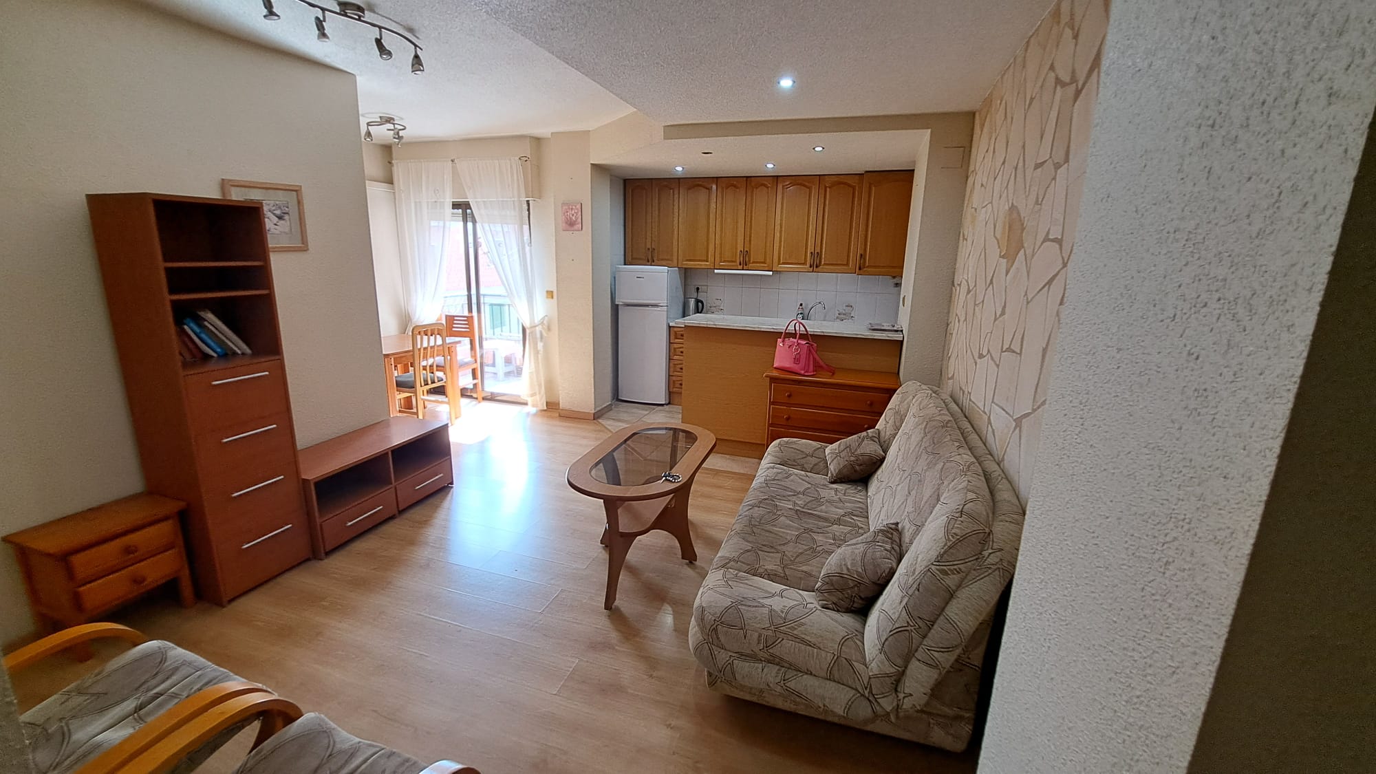 Alquiler_apartamento_2d_con_piscina_Torrevieja