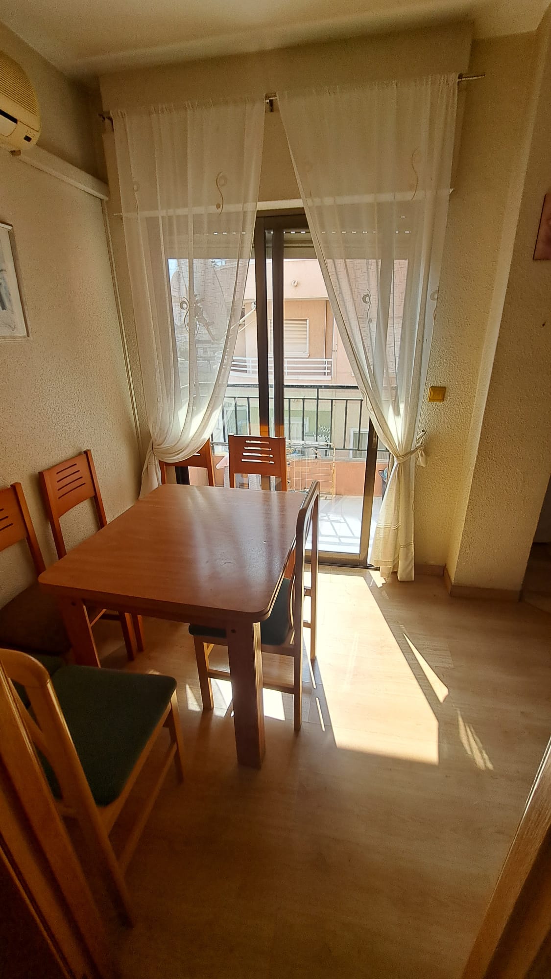 Alquiler_apartamento_2d_con_piscina_Torrevieja