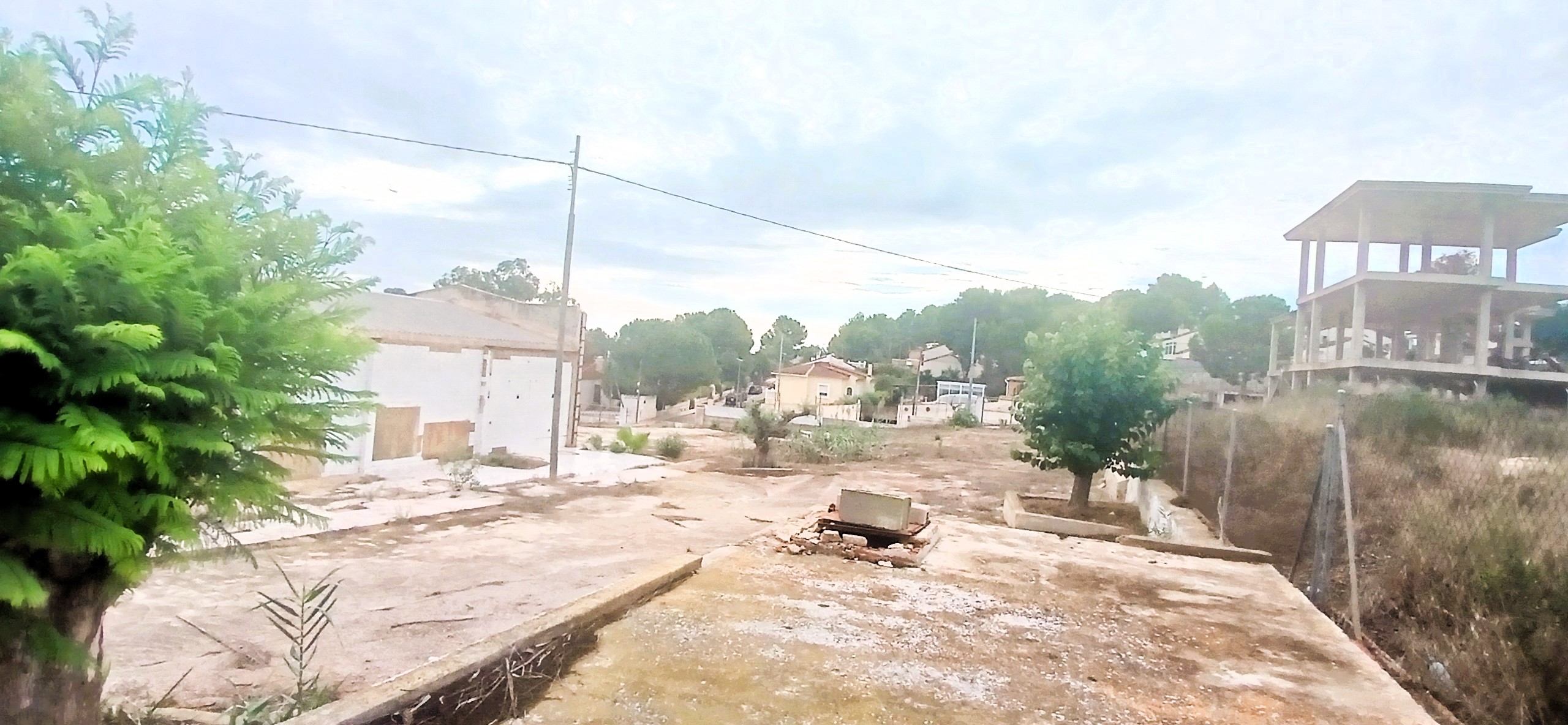 Alquiler_parcela_3.600_m2,_Nave_220_m2_Jacarilla